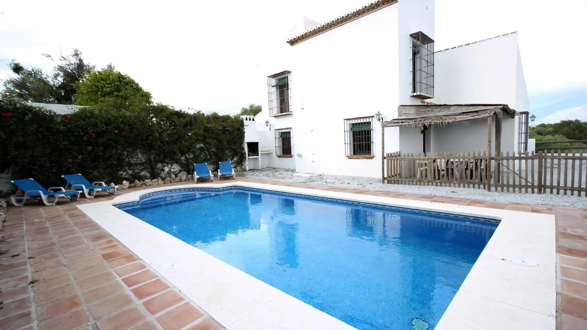Cantoblanco Haeuser 2 Holiday home Vinuela