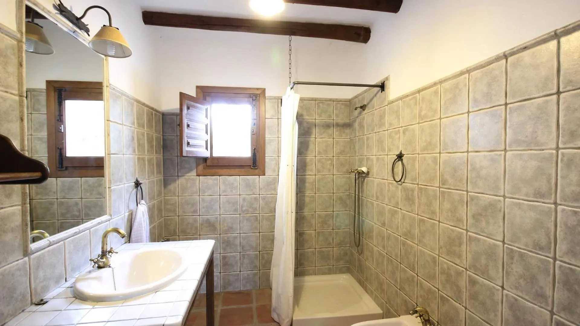 Cantoblanco Haeuser 2 0*, Vinuela